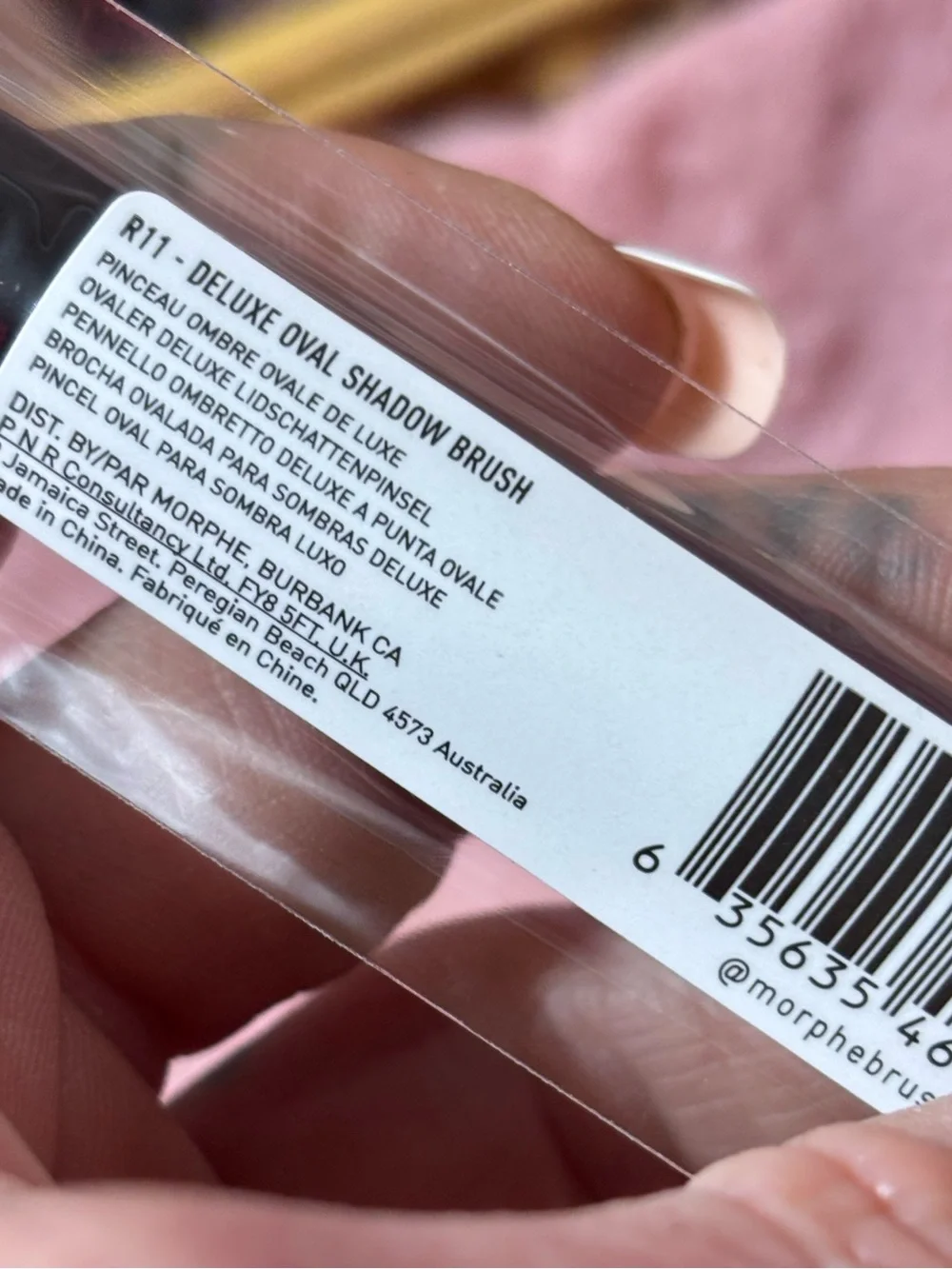 Morphe R11 Deluxe Oval Shadow Brush